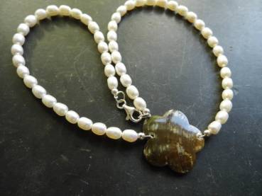 Preview: Kette, weiß, Braut, Süsswasserperlen, Blüte, Perlmutt, Hochzeit